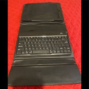 iPad case with Bluetooth Keyboard